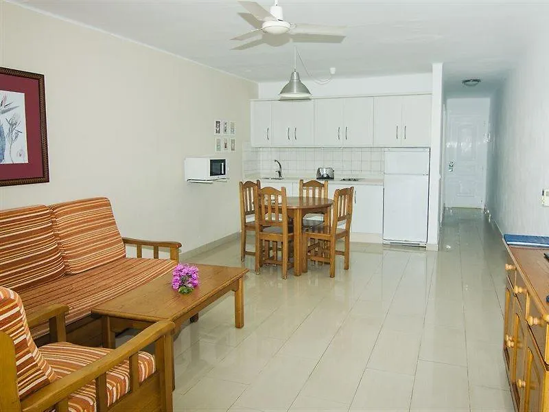 Apartamentos Parque Tropical En Lanzarote Puerto del Carmen  2*, Puerto del Carmen (Lanzarote)