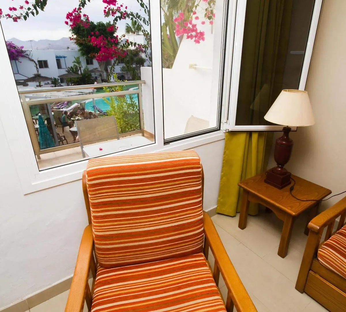 Apartamentos Parque Tropical en Lanzarote Puerto del Carmen  Apartahotel